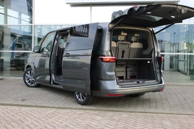 Volkswagen Multivan (2025) thumbnail 12