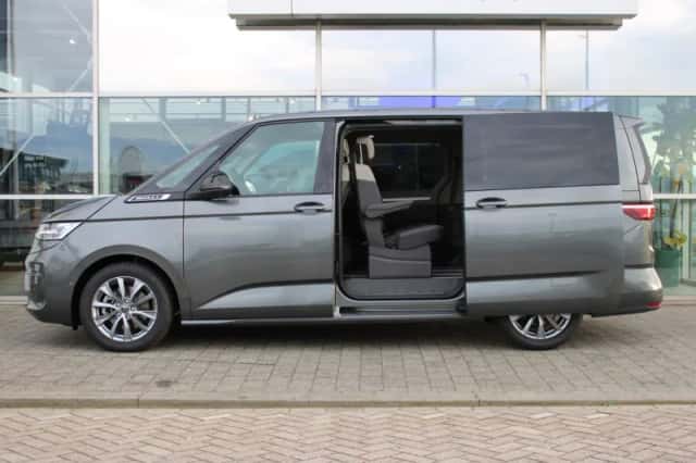 Volkswagen Multivan (2025) thumbnail 14