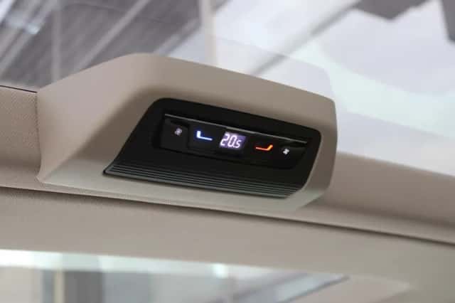 Volkswagen Multivan (2025) thumbnail 19