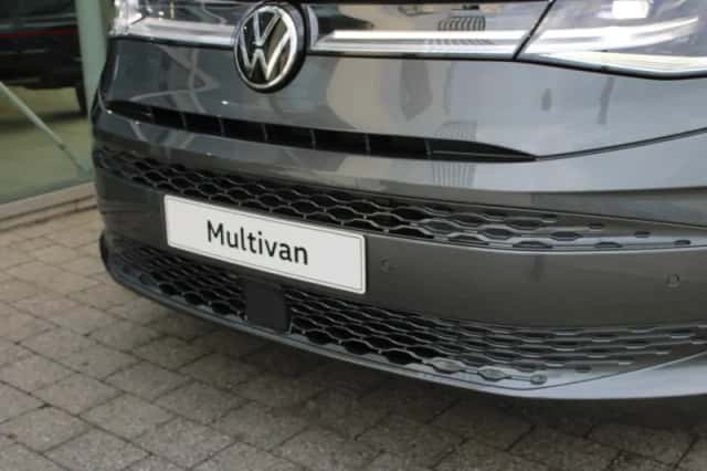 Volkswagen Multivan (2025) thumbnail 38