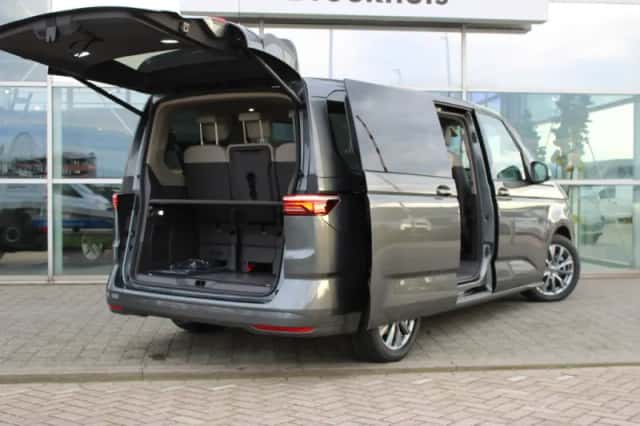 Volkswagen Multivan (2025) thumbnail 8