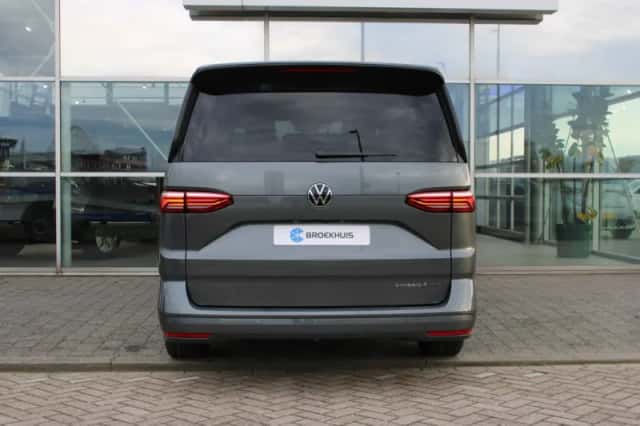 Volkswagen Multivan (2025) thumbnail 9