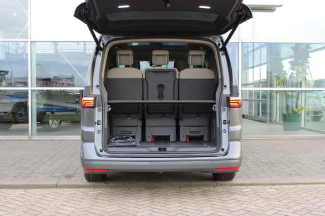 Volkswagen Multivan (2025) thumbnail 10