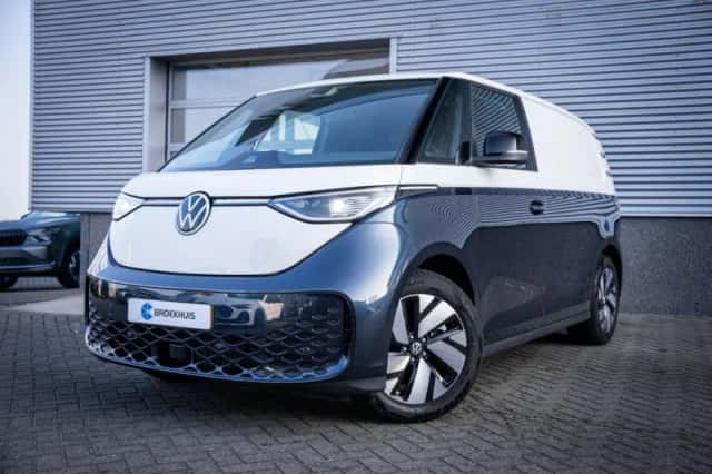 Volkswagen ID. Buzz (2025) thumbnail 1