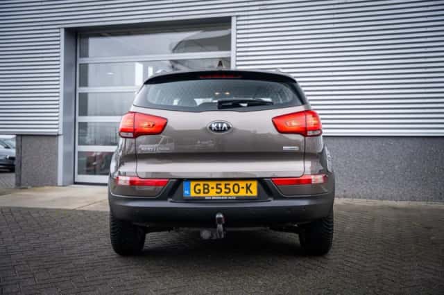 Kia Sportage (2015) thumbnail 15