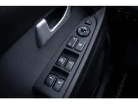 Kia Sportage (2015) thumbnail 22