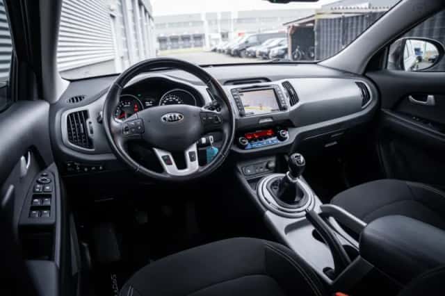 Kia Sportage (2015) thumbnail 27