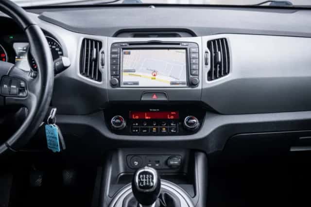 Kia Sportage (2015) thumbnail 30