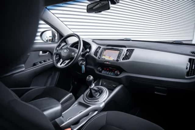 Kia Sportage (2015) thumbnail 31