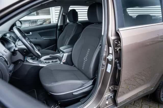 Kia Sportage (2015) thumbnail 8