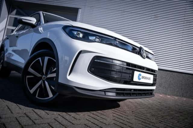 Volkswagen Tiguan (2026) thumbnail 5