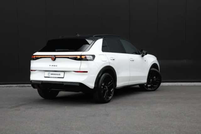 Volkswagen T-Roc (2026) thumbnail 2
