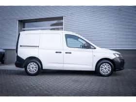 Volkswagen Caddy (2024) thumbnail 2