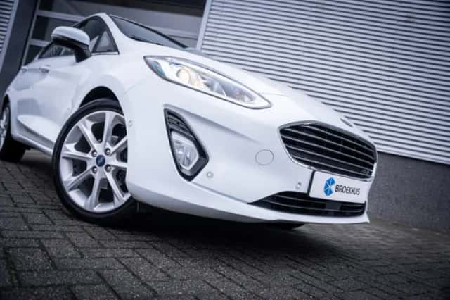 Ford Fiesta (2018) thumbnail 3