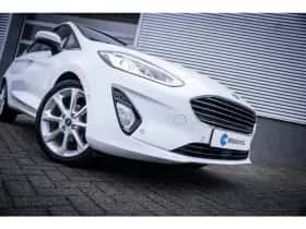 Ford Fiesta (2018) thumbnail 3
