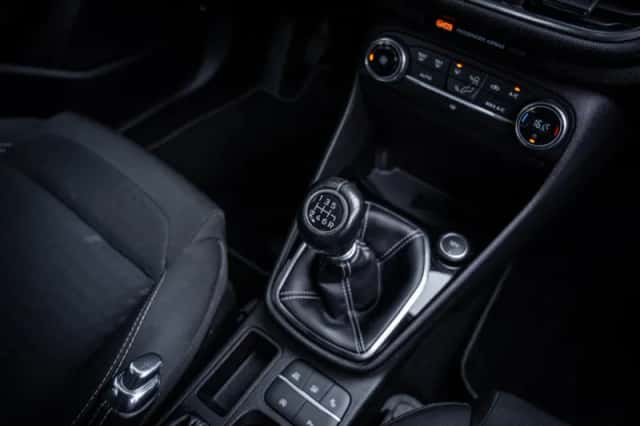 Ford Fiesta (2018) thumbnail 32