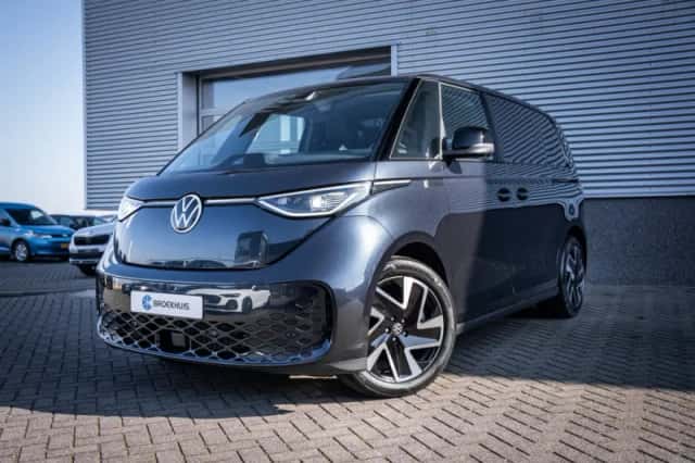 Volkswagen ID. Buzz (2026) thumbnail 1