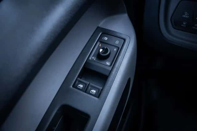 Volkswagen ID. Buzz (2026) thumbnail 21