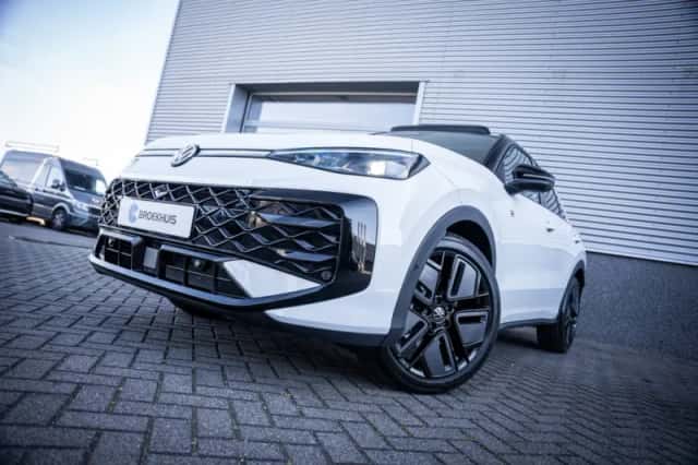 Volkswagen T-Roc (2026) thumbnail 2