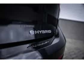 Volkswagen Golf (2023) thumbnail 13