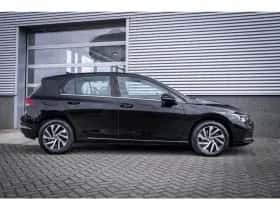 Volkswagen Golf (2023) thumbnail 16