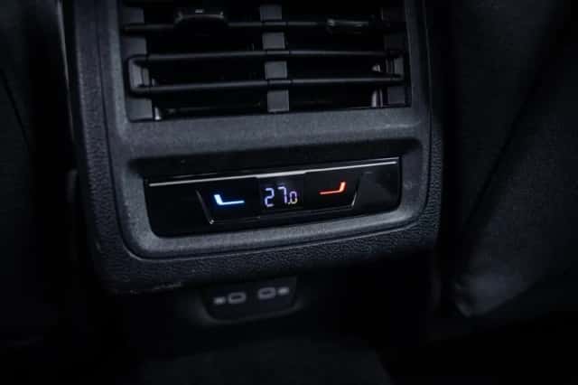 Volkswagen Golf (2023) thumbnail 32