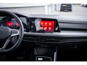 Volkswagen Golf (2023) thumbnail 35