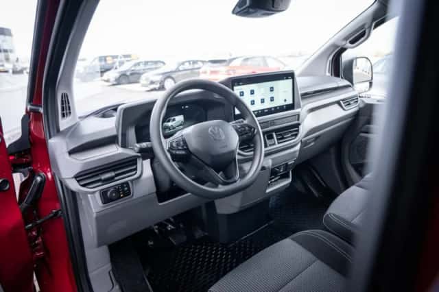 Volkswagen E-Transporter (2026) thumbnail 3