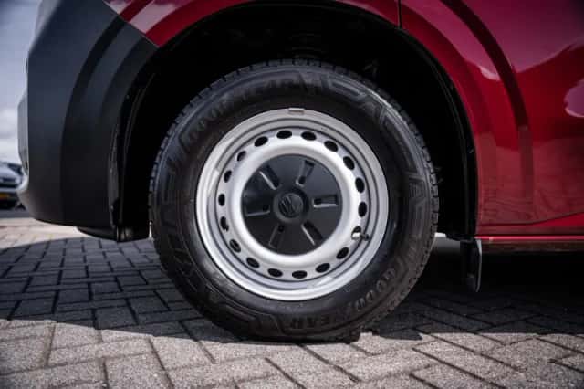 Volkswagen E-Transporter (2026) thumbnail 8