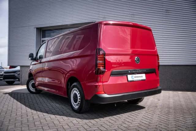 Volkswagen E-Transporter (2026) thumbnail 9