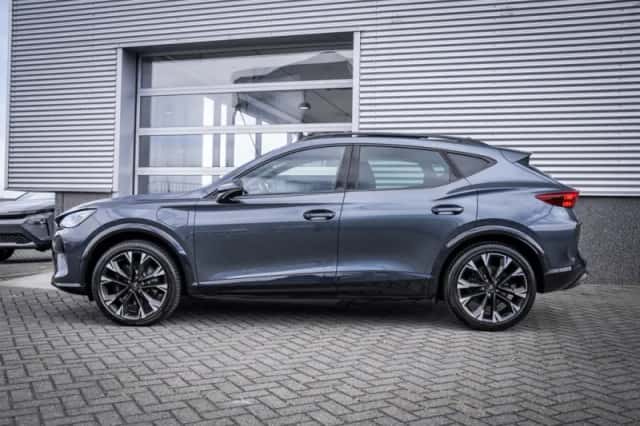 CUPRA Formentor (2025) thumbnail 6