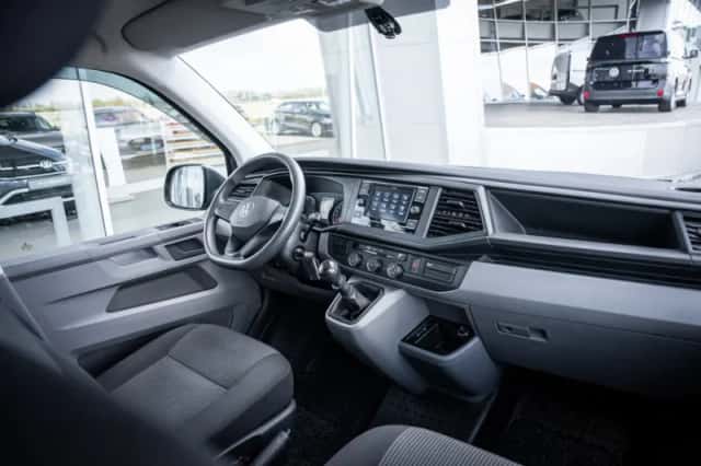 Volkswagen Transporter (2023) thumbnail 11