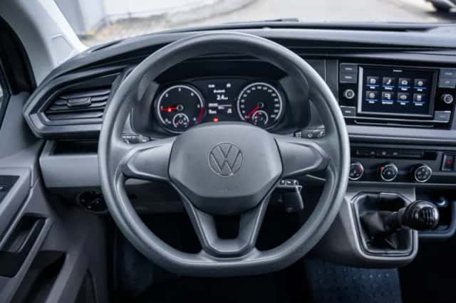 Volkswagen Transporter (2023) thumbnail 12