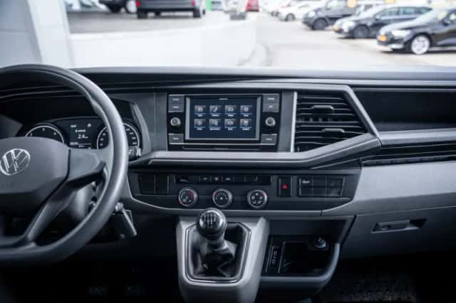 Volkswagen Transporter (2023) thumbnail 14