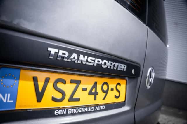 Volkswagen Transporter (2023) thumbnail 22