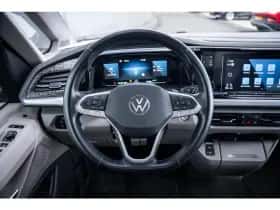 Volkswagen Multivan (2023) thumbnail 15