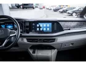 Volkswagen Multivan (2023) thumbnail 17
