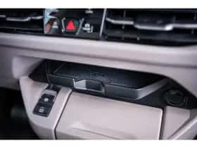 Volkswagen Multivan (2023) thumbnail 20