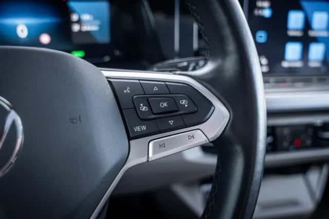 Volkswagen Multivan (2023) thumbnail 23