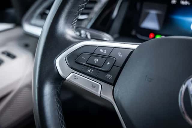 Volkswagen Multivan (2023) thumbnail 24
