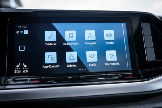 Volkswagen Multivan (2023) thumbnail 26
