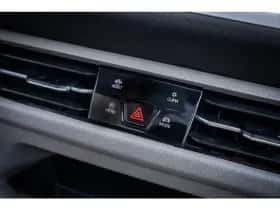 Volkswagen Multivan (2023) thumbnail 31