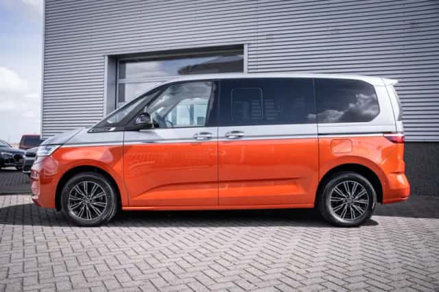 Volkswagen Multivan (2023) thumbnail 37