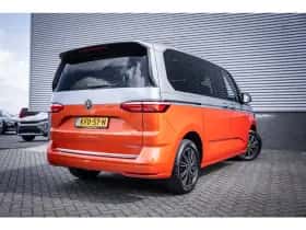 Volkswagen Multivan (2023) thumbnail 5
