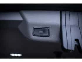 Volkswagen Multivan (2023) thumbnail 10
