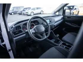 Volkswagen Caddy (2024) thumbnail 2