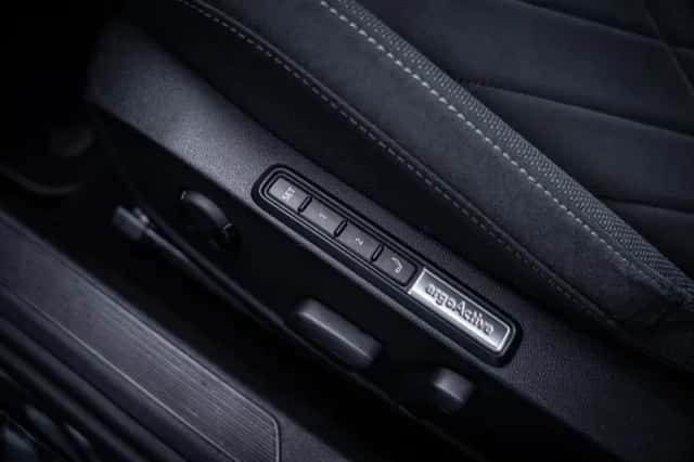 Volkswagen Golf (2023) thumbnail 17