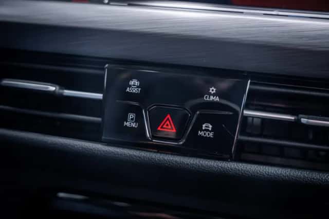 Volkswagen Golf (2023) thumbnail 19