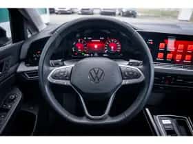 Volkswagen Golf (2023) thumbnail 26