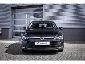 Volkswagen Golf (2023) thumbnail 4